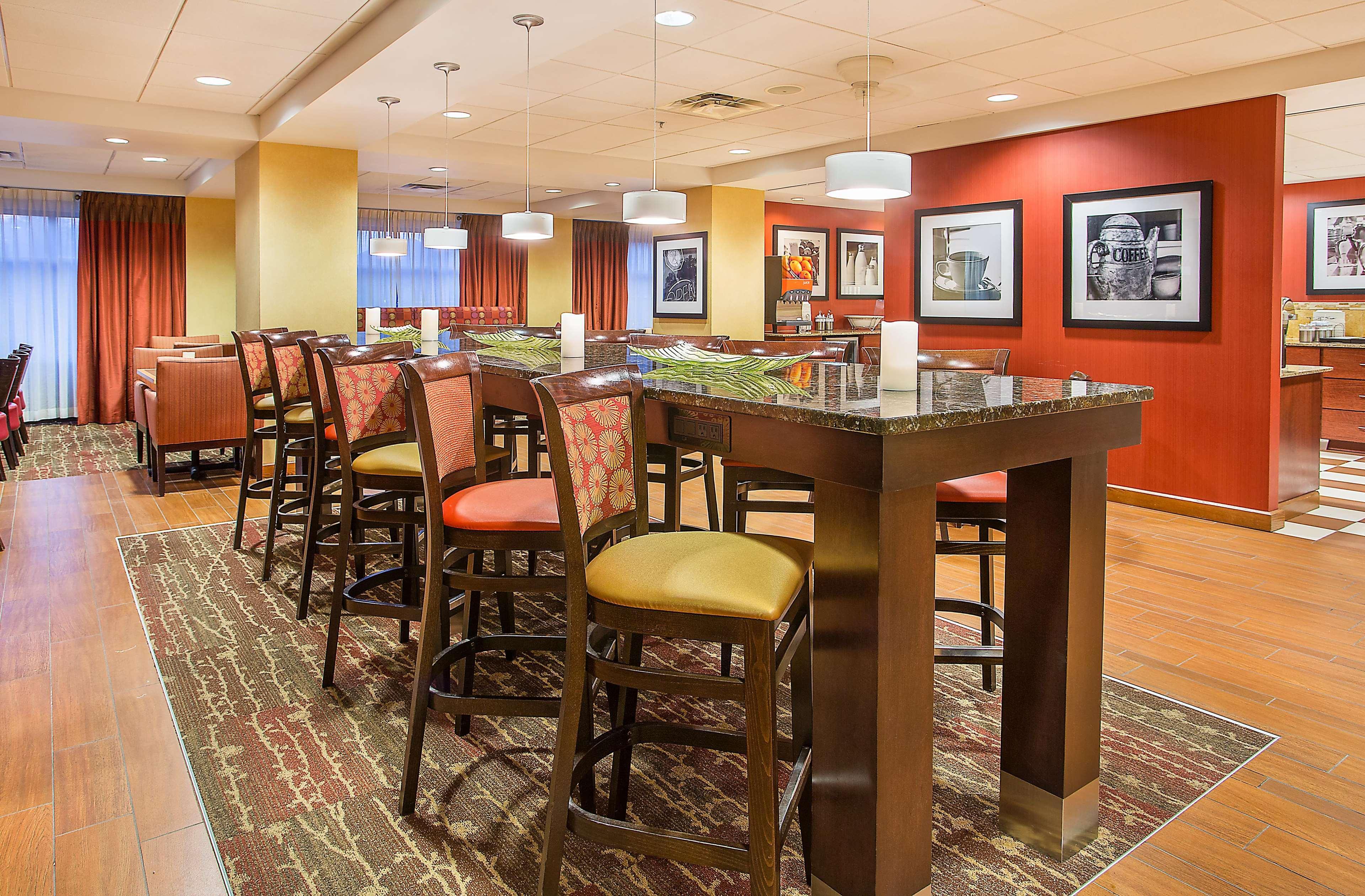 Hampton Inn Knoxville-West At Cedar Bluff Exteriör bild