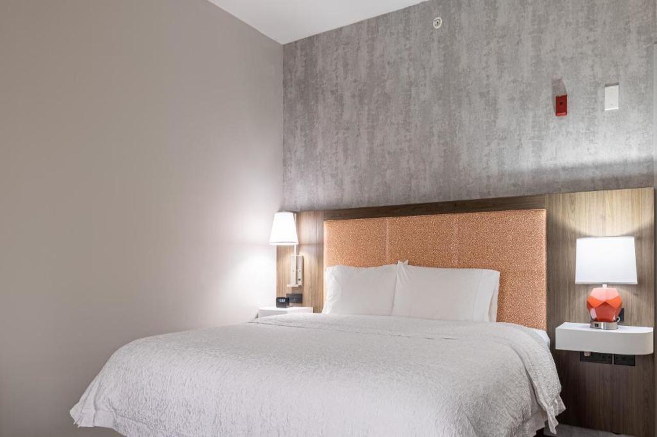 Hampton Inn Knoxville-West At Cedar Bluff Exteriör bild