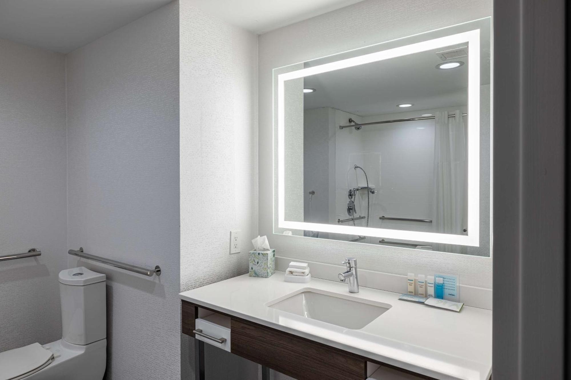 Hampton Inn Knoxville-West At Cedar Bluff Exteriör bild