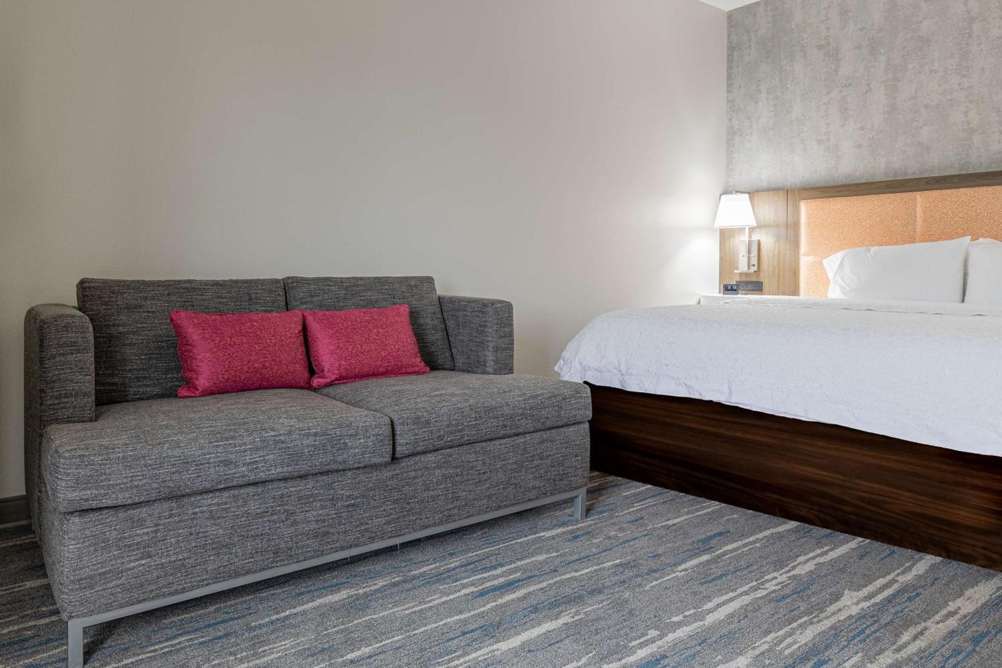 Hampton Inn Knoxville-West At Cedar Bluff Exteriör bild